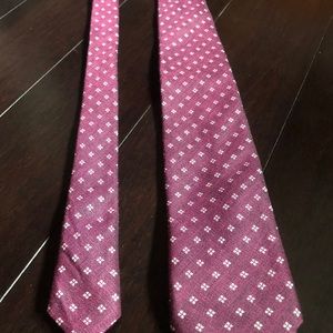 Geoff Nicholson tie